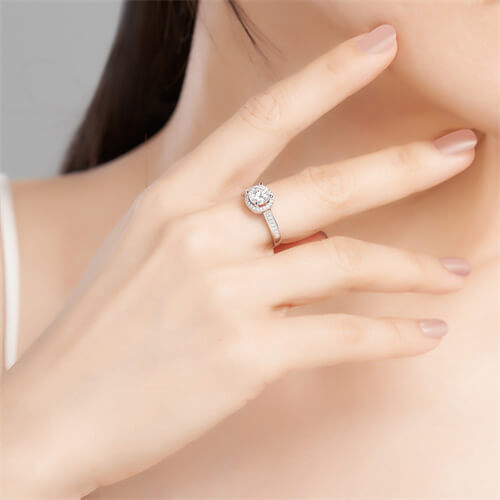 
                  
                    Moissanite Round Diamond Ring 1 Ct.-S925
                  
                